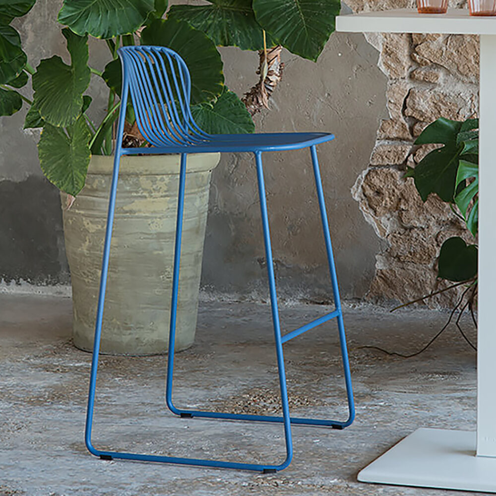 sgabello-riviera-tavolo-alto-round-emu-esterno-giardino-acciaio-azzurro-marina-bianco